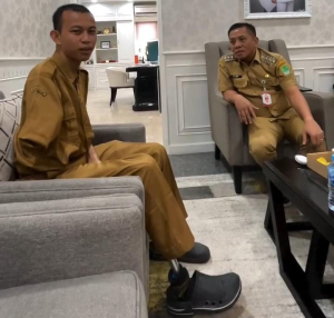 Bupati Karawang: Umroh Untuk Rodi,  Mimpi Suci Tak Terenggut Keterbatasan
