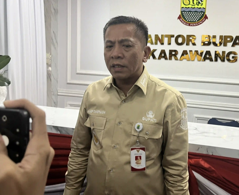 Di balik Kemarahan Bupati Karawang