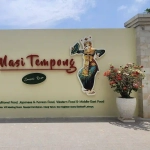 Karawang Pecah! Nasi Tempong Sensasi Rasa, Vibe Bali-nya Bikin Betah!