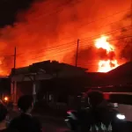Gudang Limbah B3 di Karawang Terbakar Hebat Semalaman, Warga Panik!
