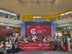 Cegah ‘Mata Malas’ di Era Digital! Optik Kasoem Karawang Luncurkan Visioner Club, Langsung Ditemani Dokter Spesialis!