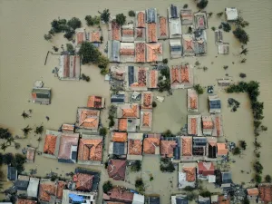 Bupati Karawang Evaluasi Total Drainase Perumahan Akibat Banjir