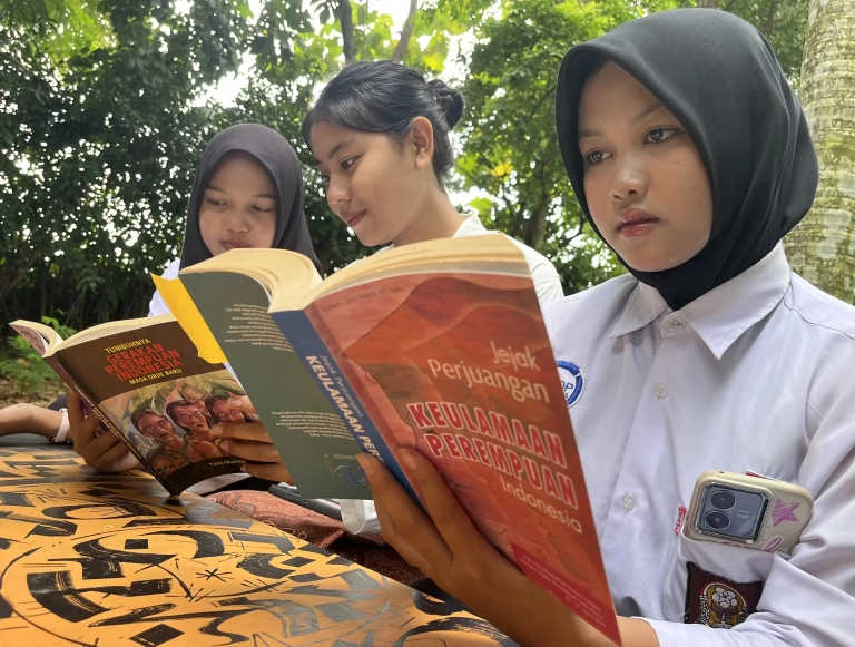 Menitik Jejak Tinta Abadi “Sang Melayu” Ruhana Kudus