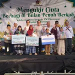 Gandeng Mitra Strategis, PWI Karawang Santuni 100 Anak Yatim