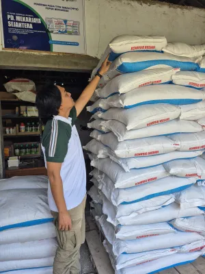 Jaga Stabilitas Stok, 200 Ton Pupuk NPK Subsidi Dikirim ke Karawang