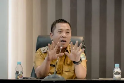 Kurangi Kendaraan Dinas, Bupati Karawang Imbau ASN Bersepeda ke Kantor