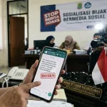Disdikbud Karawang Ingatkan Kepsek Waspada Hoaks Mutasi via WhatsApp